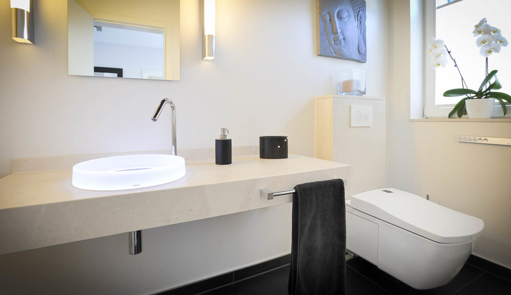 Dusch WC - komfortabel und hygienisch | Duschtoilette, Port1