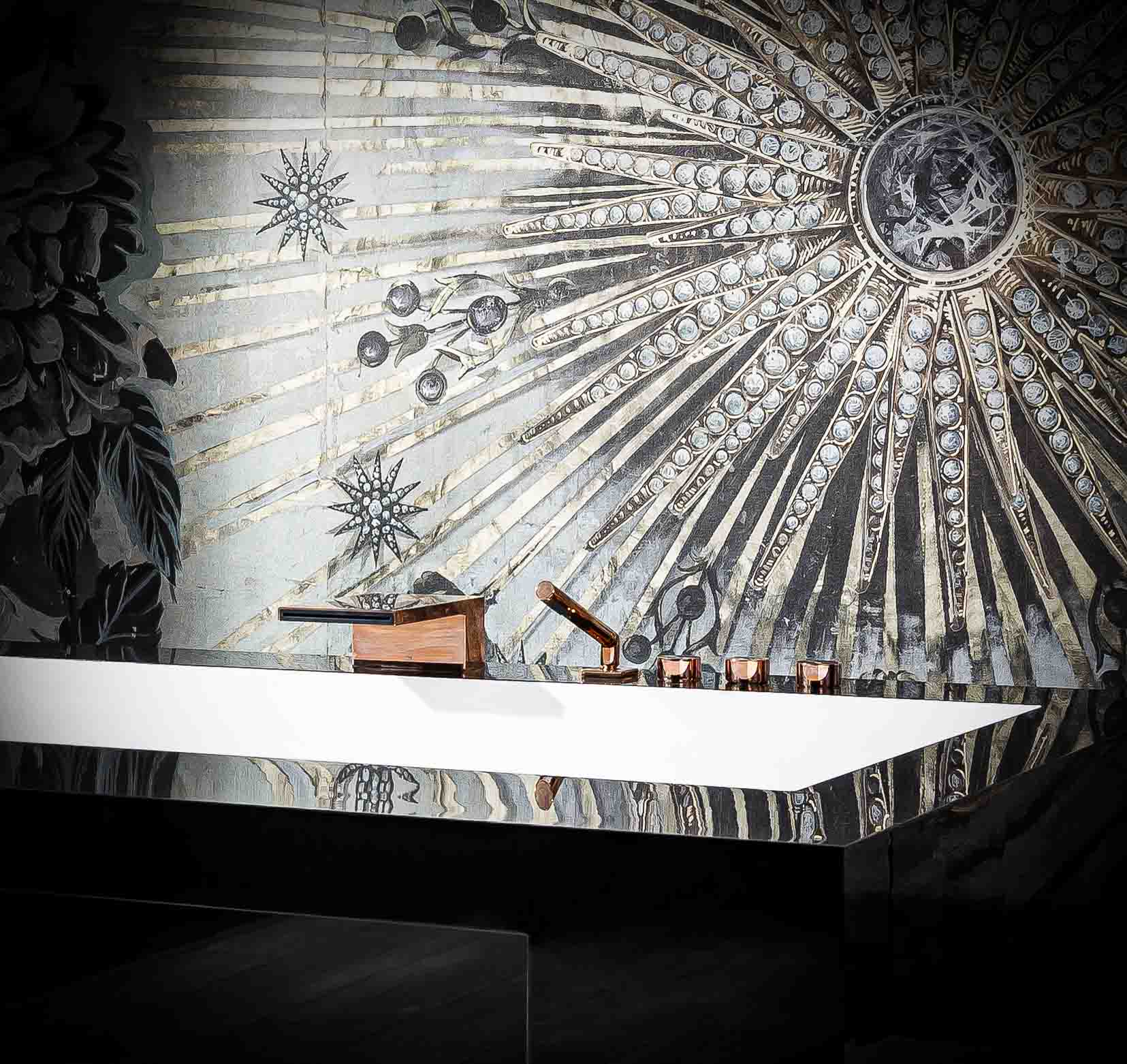 Traumbäder | Freistehende Badewanne DOMOVARI mit Fach in Form, Größe und Farbe individuell gestaltbar | Armatur DORNBRACHT Deque